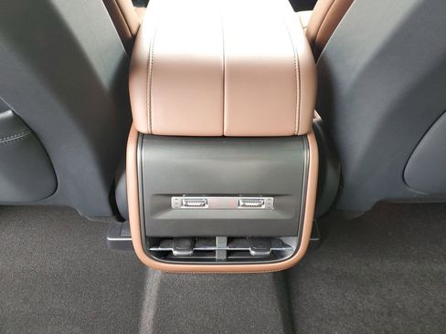 New 2026 Lincoln Nautilus Reserve AWD/4WD image 13