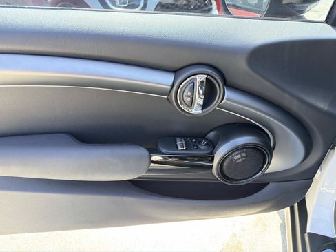 Used 2024 MINI Cooper SE FWD image 7