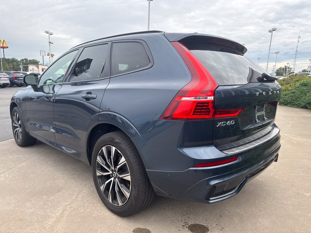 Used 2025 Volvo XC60 B5 Plus w/ Protection Package Premier AWD/4WD image 7