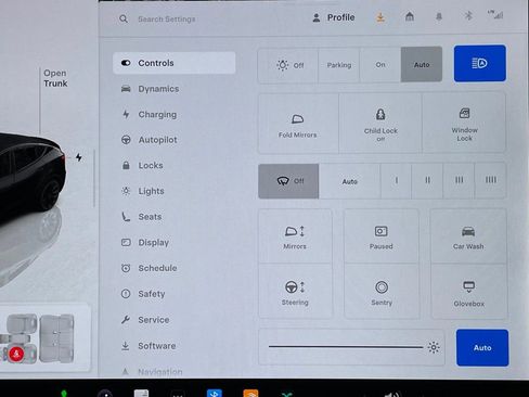 Used 2022 Tesla Model Y Long Range image 29