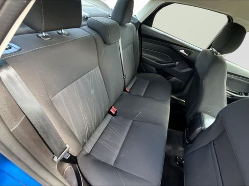 Used 2018 Ford Focus SE image 17