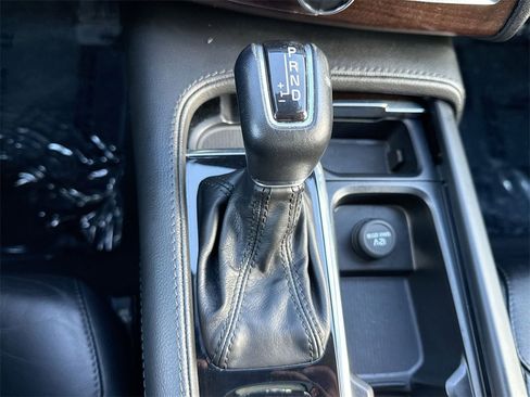 Used 2019 Volvo XC90 T5 Momentum w/ Multimedia Package image 22