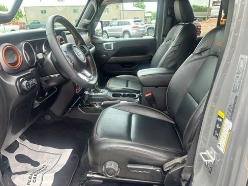 Used 2022 Jeep Gladiator Mojave w/ LED Lighting Group AWD/4WD image 19