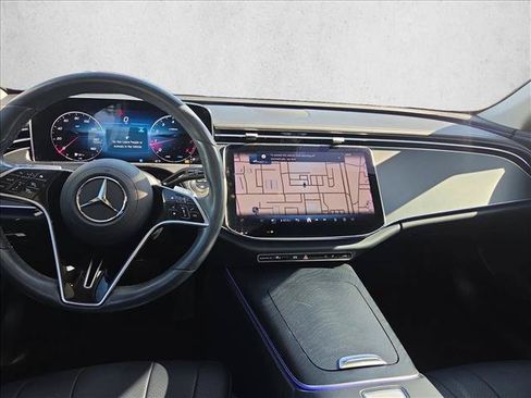 Used 2025 Mercedes-Benz E 350 Sedan image 14