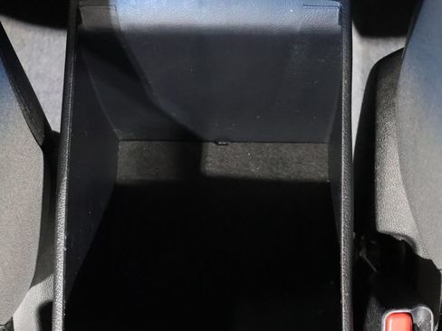 Used 2016 Hyundai Elantra SE FWD image 26