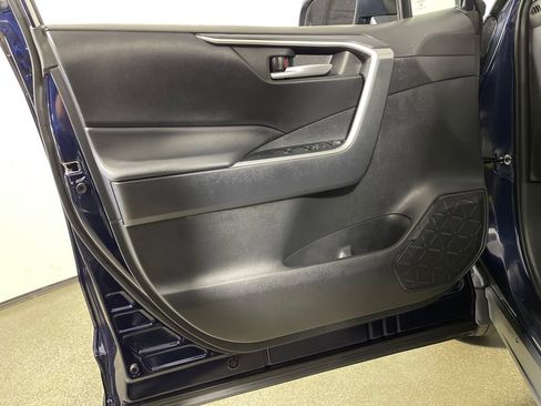 Certified 2025 Toyota RAV4 XLE w/ Convenience Package image 17