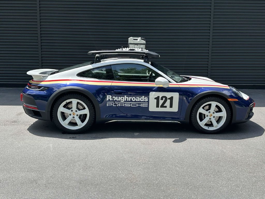 Used 2023 Porsche 911 Dakar AWD/4WD image 6