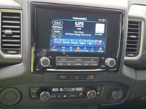 Used 2024 Nissan Frontier SV w/ SV Convenience Package RWD image 14