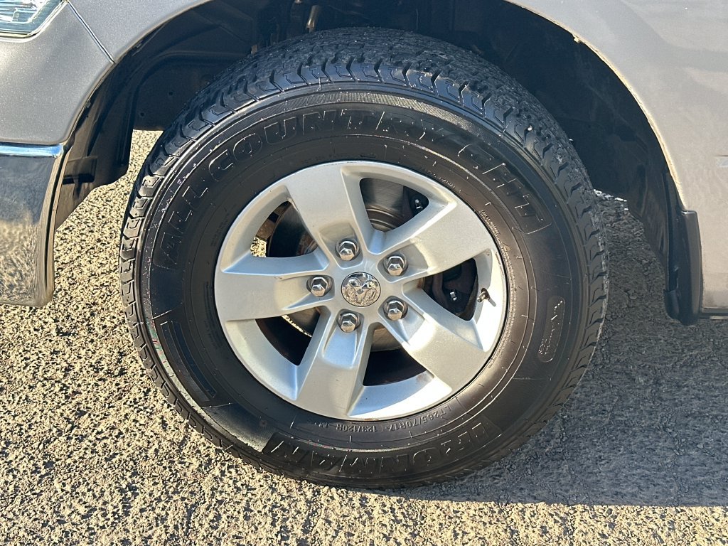 Used 2019 RAM 1500 Classic SLT RWD image 12