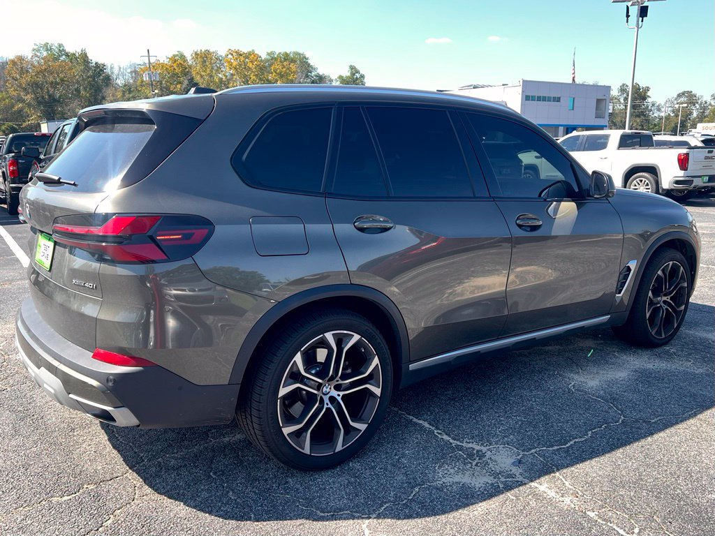 Used 2025 BMW X5 xDrive40i w/ Premium Package AWD/4WD image 3