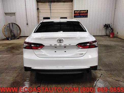 Used 2022 Toyota Camry LE FWD image 8