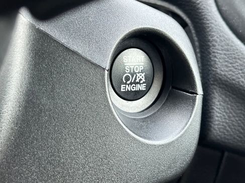 Used 2020 Jeep Compass Trailhawk image 24