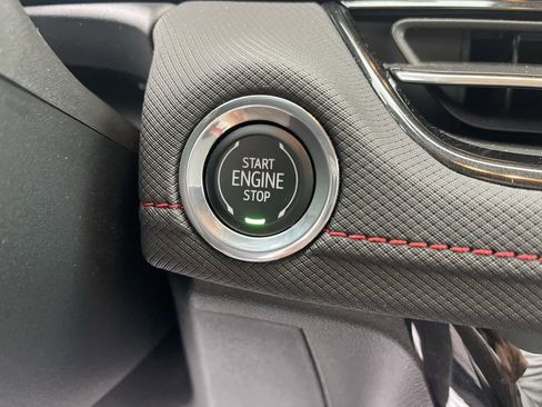 Used 2025 Chevrolet TrailBlazer RS image 16