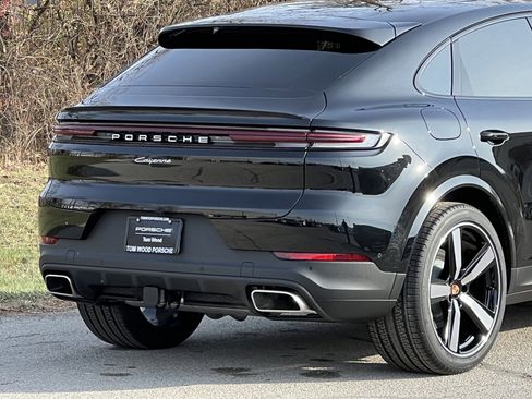 New 2026 Porsche Cayenne Coupe image 8