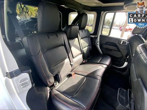 Used 2021 Jeep Wrangler Unlimited Rubicon w/ Xtreme Recon 35" Tire Package image 25