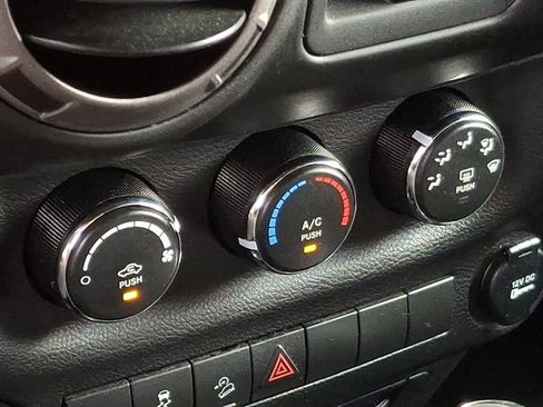 Used 2014 Jeep Wrangler Unlimited Sport w/ Quick Order Package 24S image 15