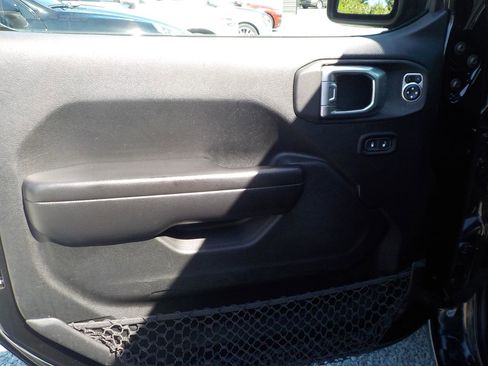 Used 2020 Jeep Wrangler Unlimited Sport S AWD/4WD image 9