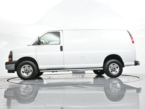 Used 2023 GMC Savana 2500 w/ Driver Convenience Package image 35