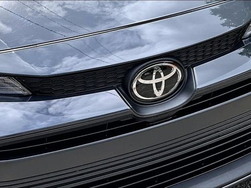 Used 2025 Toyota Corolla LE w/ LE Premium Package FWD image 34