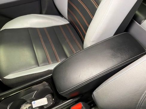 Used 2022 Nissan Kicks SR w/ Premium Package FWD image 21