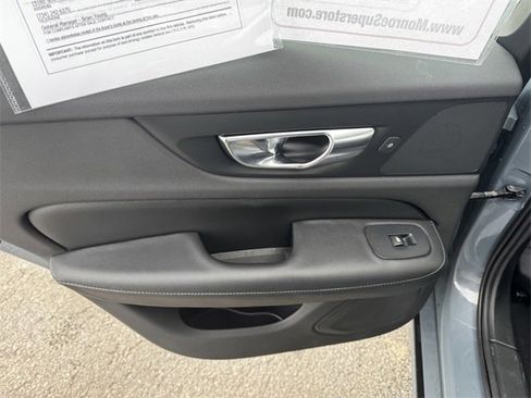 Used 2024 Volvo S60 B5 Plus image 18