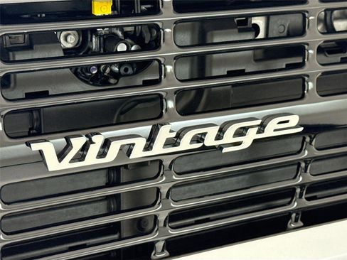 Used 2025 Ford Bronco Badlands image 34