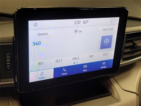 Used 2021 Ford Explorer XLT w/ Equipment Group 202A image 19