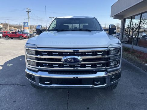 Used 2023 Ford F250 Lariat w/ Lariat Ultimate Package AWD/4WD image 2