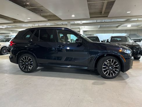 Used 2024 BMW X5 xDrive40i w/ M Sport Package AWD/4WD image 2