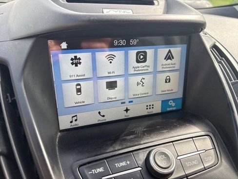Used 2017 Ford Escape SE w/ Equipment Group 201A AWD/4WD image 23