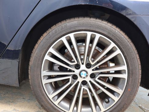 Used 2019 BMW 530i w/ Convenience Package image 23