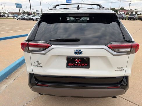 Used 2021 Toyota RAV4 XSE image 16