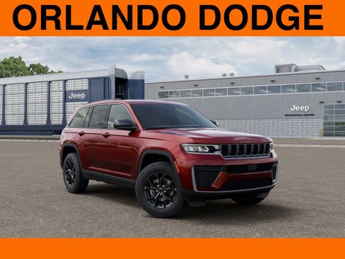 New 2026 Jeep Grand Cherokee Altitude RWD image 5