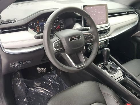 Certified 2023 Jeep Compass Limited w/ Sun and Sound Group image 10