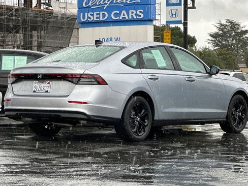 Certified 2025 Honda Accord SE image 3