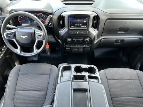 Used 2021 Chevrolet Silverado 2500 Custom w/ Custom Value Package AWD/4WD image 12