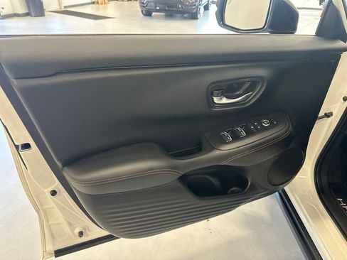 Used 2024 Honda HR-V Sport image 29