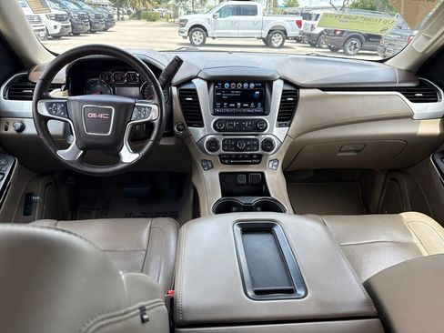 Used 2019 GMC Yukon XL SLT w/ Premium Edition RWD image 5