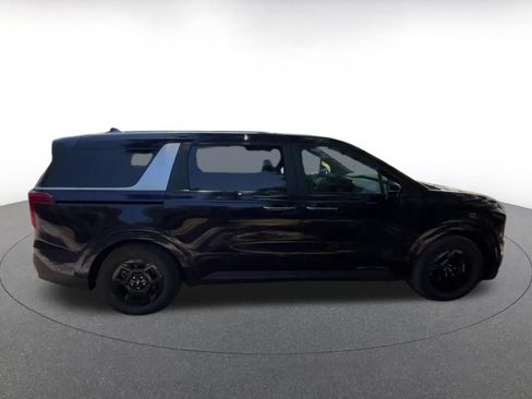 Used 2026 Kia Carnival FWD image 16