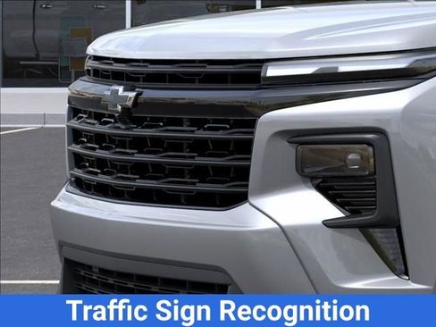 New 2026 Chevrolet Traverse LT w/ Midnight/Sport Edition FWD image 14