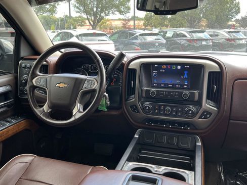 Used 2014 Chevrolet Silverado 1500 High Country w/ High Country Premium Package AWD/4WD image 23