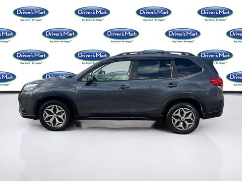 Used 2022 Subaru Forester Premium image 5