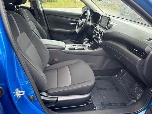 Used 2025 Nissan Sentra SV image 21