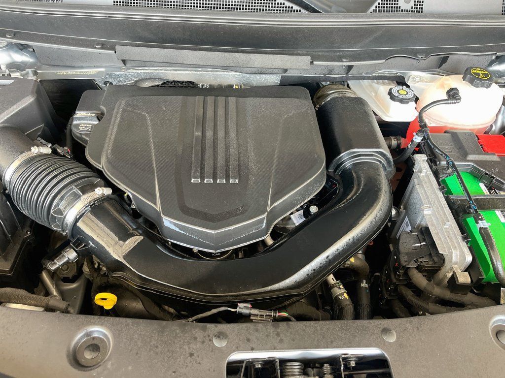 Used 2025 Buick Enclave Sport Touring FWD image 32