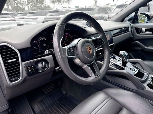 Used 2019 Porsche Cayenne image 10