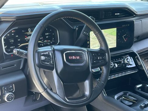 Used 2025 GMC Sierra 2500 AT4 AWD/4WD image 30