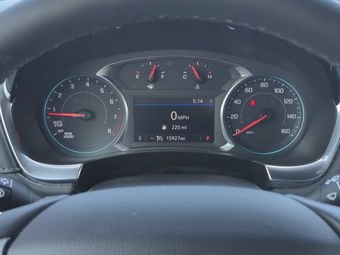 Used 2023 Chevrolet Traverse LT FWD image 16