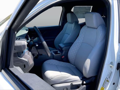 New 2026 Toyota Tacoma SR5 AWD/4WD image 9