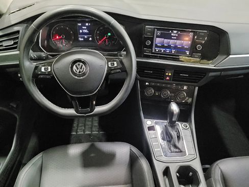 Used 2021 Volkswagen Jetta SE FWD image 22
