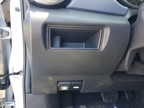 New 2025 Nissan Versa SV w/ Trunk Package image 18